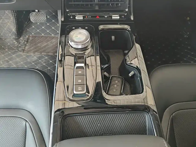 Wuling Starlight — Фото автомобиля 13