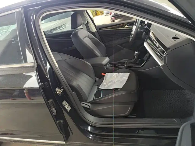 Volkswagen Passat — Фото автомобиля 24