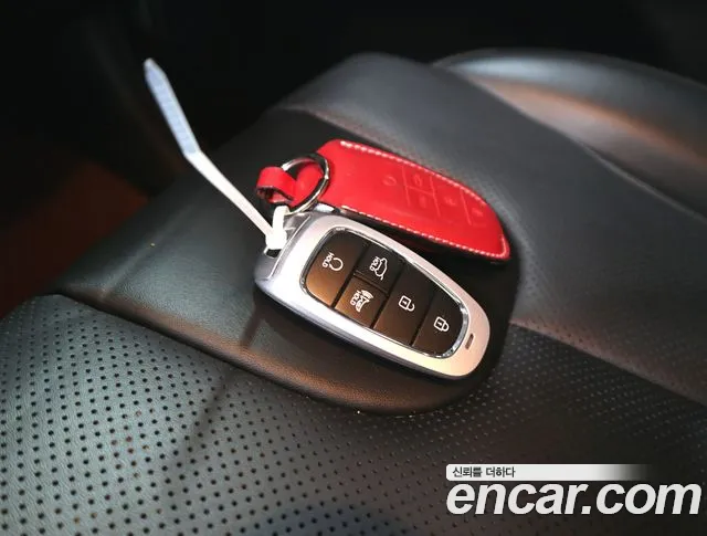 Hyundai Santafe Новый Santa Fe Бензин 2.5T 2WD — Фото автомобиля 16