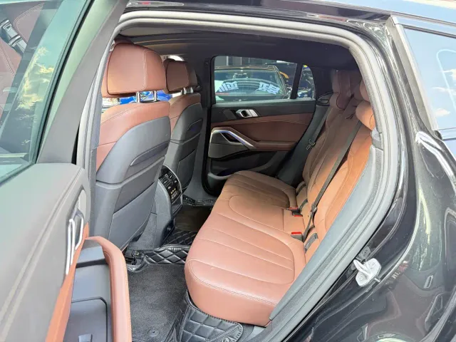 BMW X6 — Фото автомобиля 9