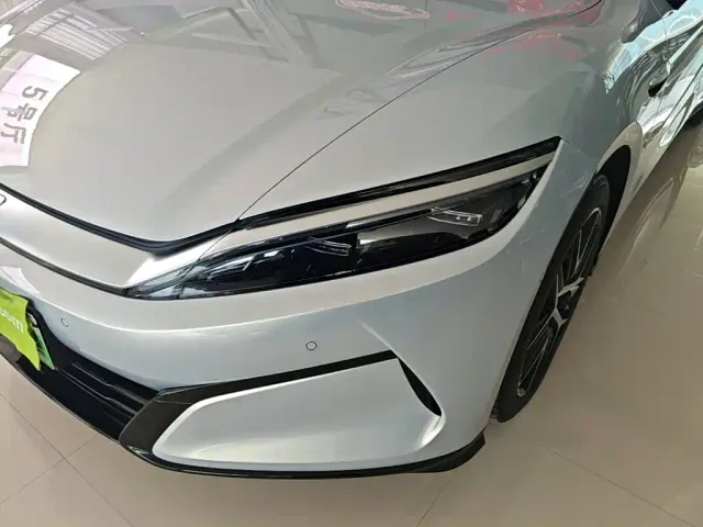 BYD Han L — Фото автомобиля 17