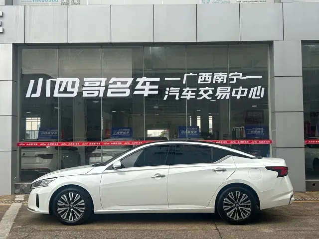 Nissan Teana — Фото автомобиля 4