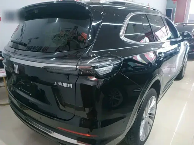 Buick Envision Plus — Фото автомобиля 6