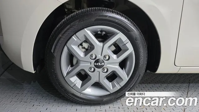 Kia RAY Новый Kia Ray Prestige — Фото автомобиля 5