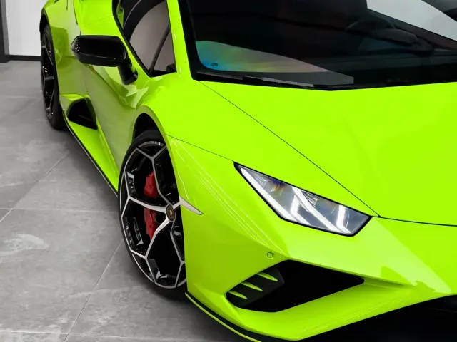 Lamborghini Huracan — Фото автомобиля 9
