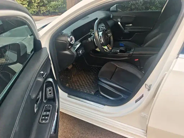 Mercedes-Benz A-Class — Фото автомобиля 17