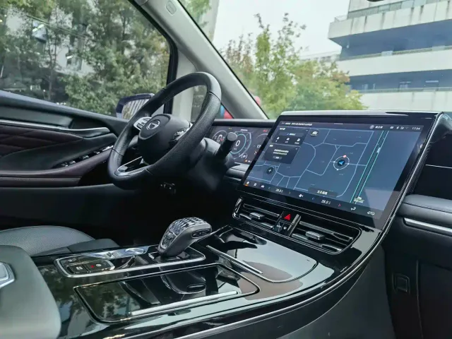 GAC Trumpchi M8 — Фото автомобиля 12