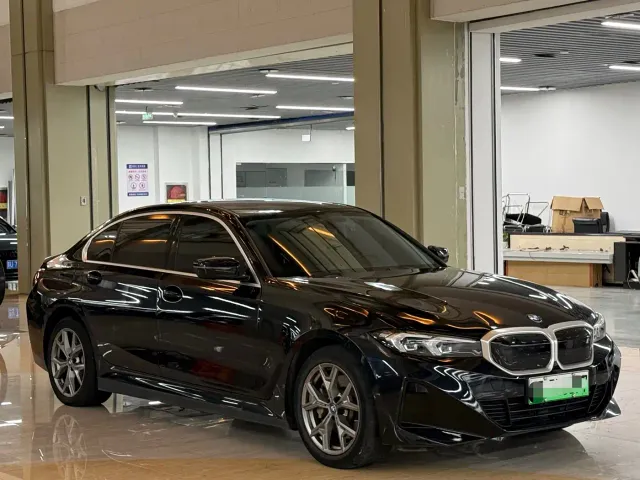 BMW i3 — Фото автомобиля 3