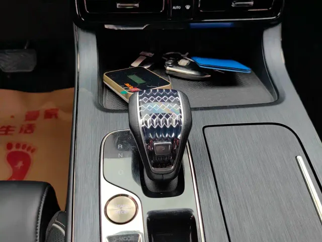 GAC Trumpchi GS8 — Фото автомобиля 6