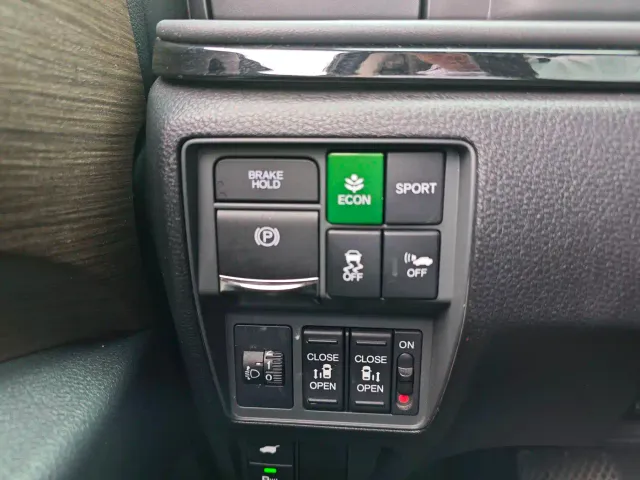 Honda Odyssey — Фото автомобиля 20