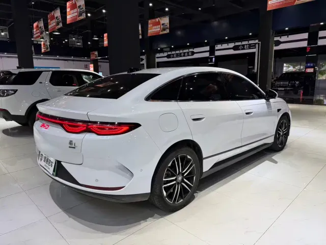 BYD Qin L — Фото автомобиля 5