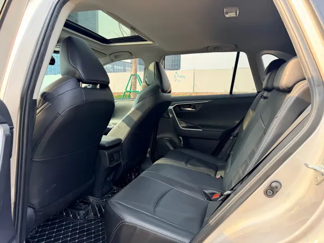 Toyota Wildlander — Фото автомобиля 6