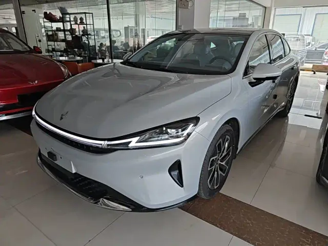 Фотография автомобиля — Baojun Xiangjing