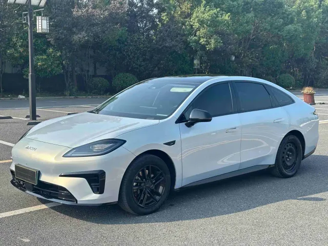 Фотография автомобиля — GAC Aion RT