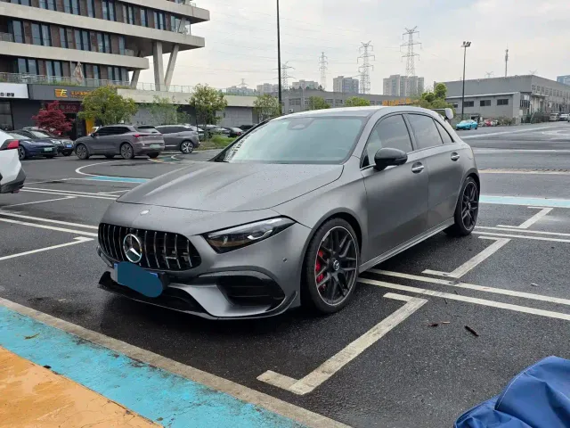 Фотография автомобиля — Mercedes-Benz A-Class AMG