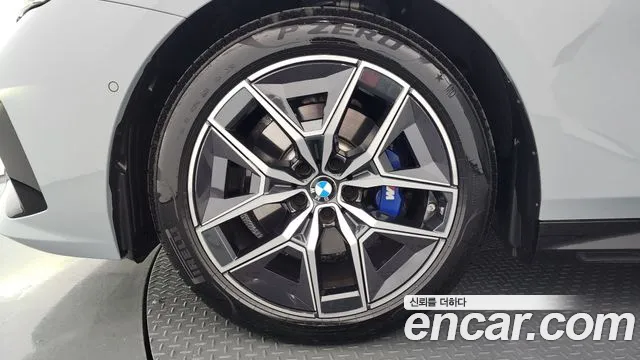 BMW 5-Series 5 серия (G60) 523d M Sport — Фото автомобиля 4