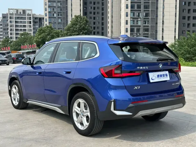 BMW X1 — Фото автомобиля 4