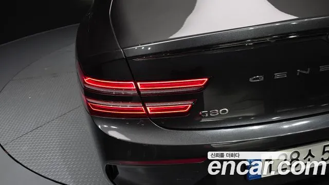 Genesis G80 Бензин 2.5 турбо AWD — Фото автомобиля 19