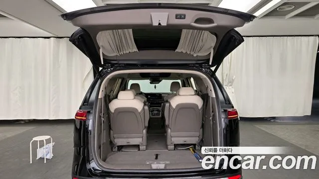 Kia Canival Carnival 4 поколение Бензин 9 мест Hi-Limousine — Фото автомобиля 20