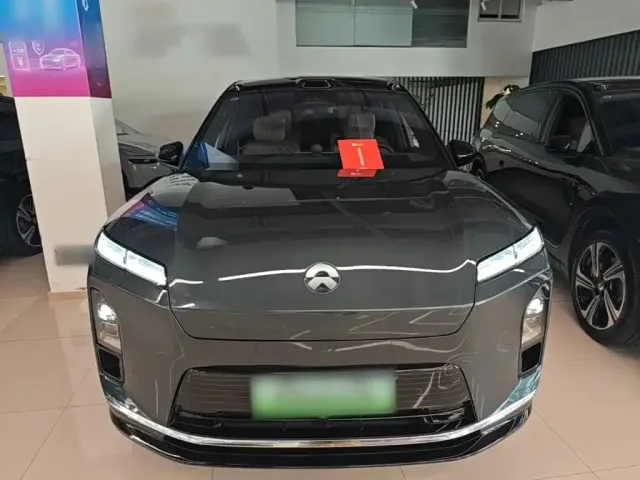 Nio ES8 — Фото автомобиля 2