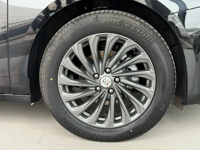 Buick LaCrosse — Фото автомобиля 16