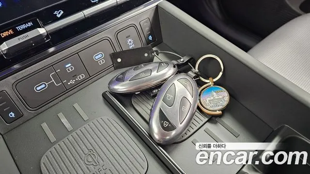 Hyundai Santa Fe — Фото автомобиля 21
