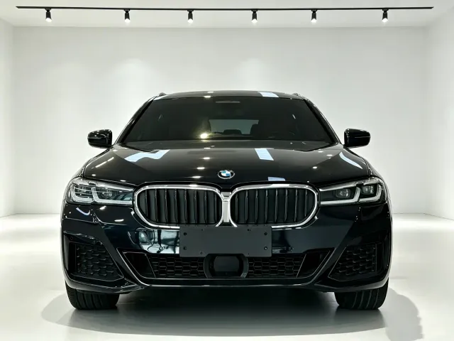BMW 5 Series — Фото автомобиля 2