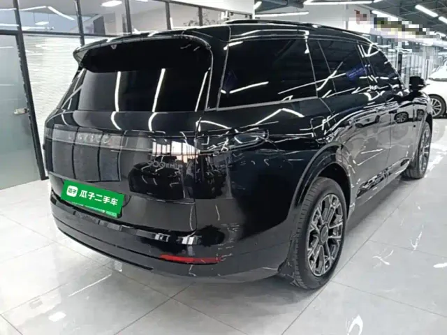 Lynk & Co 900 — Фото автомобиля 6
