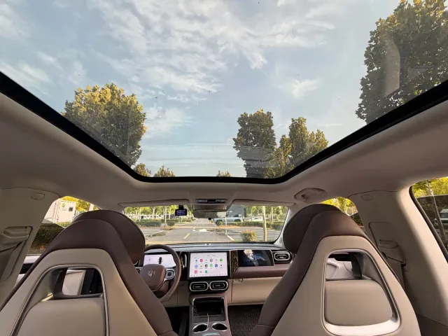 Leapmotor C11 — Фото автомобиля 12
