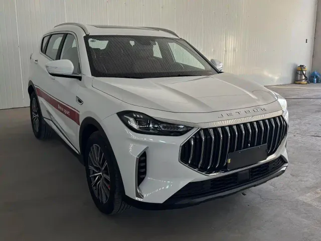 Jetour X70 Plus — Фото автомобиля 2