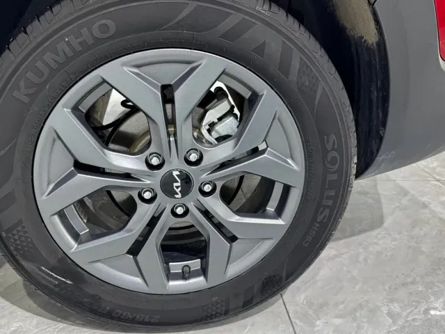 Kia Seltos — Фото автомобиля 16