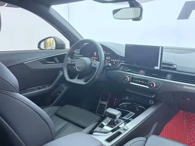 Audi A4L — Фото автомобиля 21