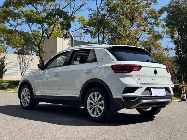 Volkswagen T-Roc — Фото автомобиля 7