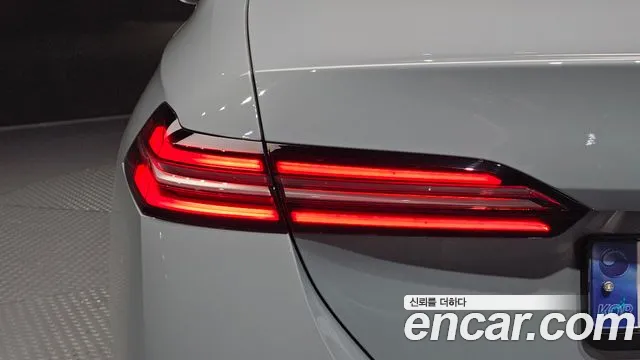 BMW 5 Series G60 — Фото автомобиля 22