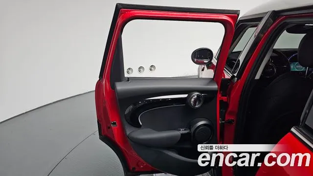 MINI Cooper — Фото автомобиля 25