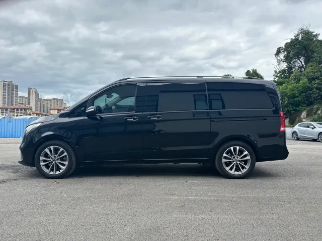 Mercedes-Benz V-Class — Фото автомобиля 9