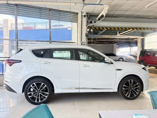 Jetour X70 Plus — Фото автомобиля 10
