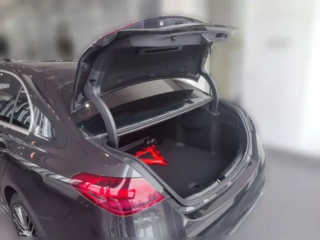 Mercedes-Benz C-Class — Фото автомобиля 23