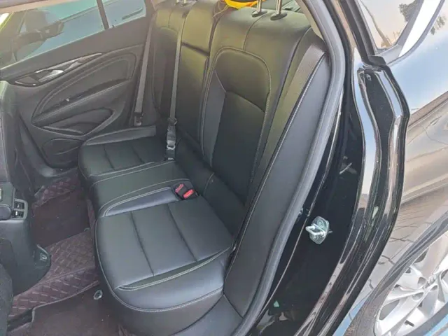 Buick Regal — Фото автомобиля 16