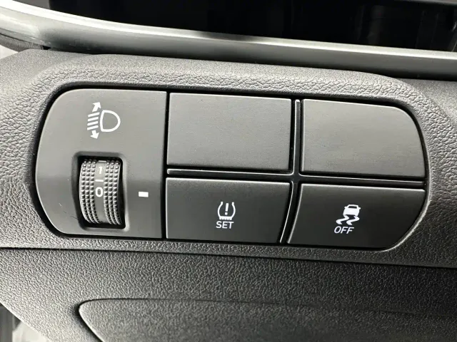 Hyundai Elantra — Фото автомобиля 15