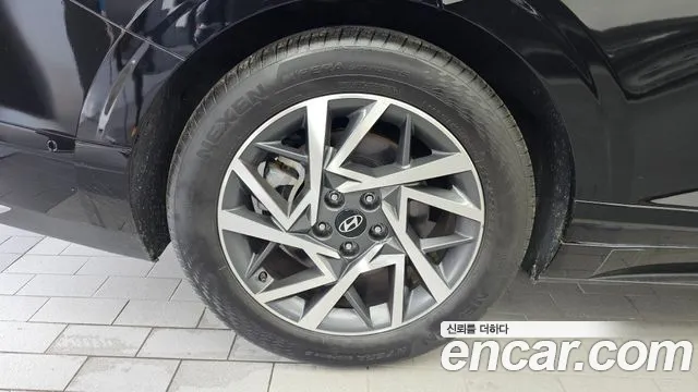 Hyundai Grandeur Grandeur (GN7) 3.5 Бензин 2WD — Фото автомобиля 4