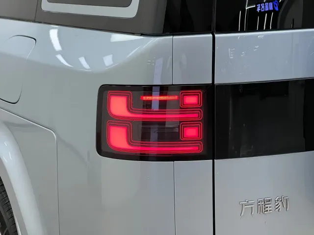 BYD FangChengBao Titanium 7 — Фото автомобиля 9
