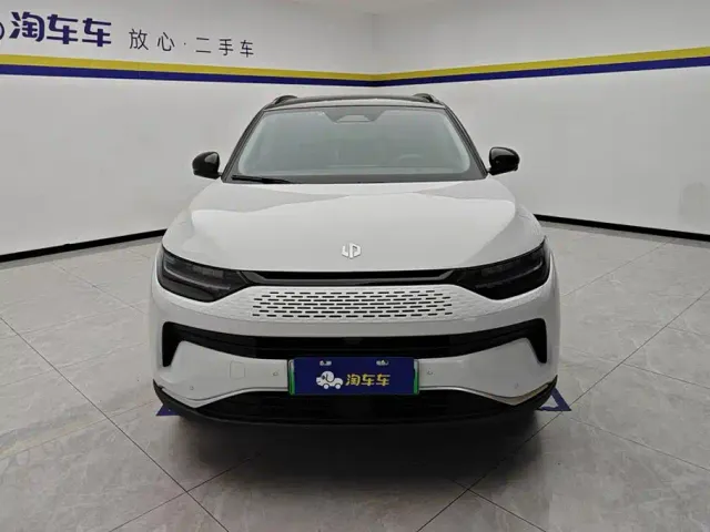 Leapmotor C11 — Фото автомобиля 2