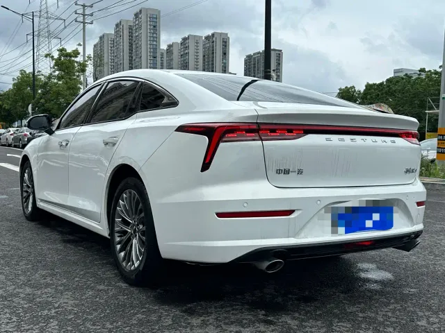 Bestune B70 — Фото автомобиля 14