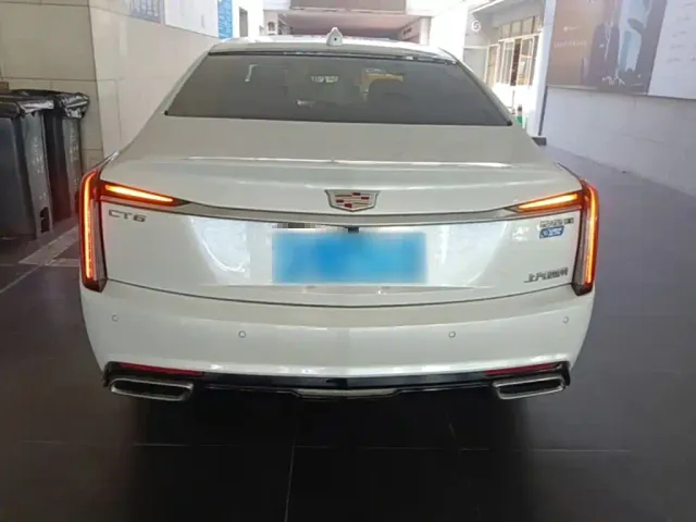 Cadillac CT6 — Фото автомобиля 5