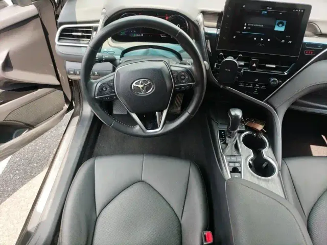 Toyota Camry — Фото автомобиля 11