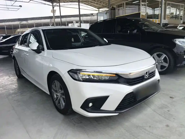 Honda Civic — Фото автомобиля 3