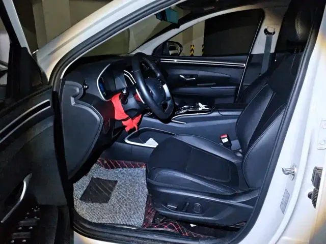 Hyundai Tucson — Фото автомобиля 9
