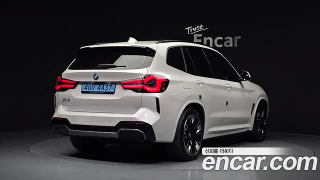 BMW iX3 G08 (2020–2024) — Фото автомобиля 2