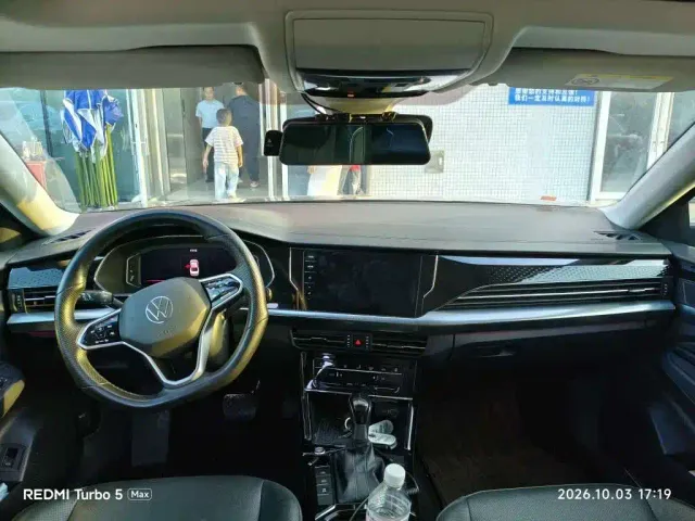 Volkswagen Passat — Фото автомобиля 5